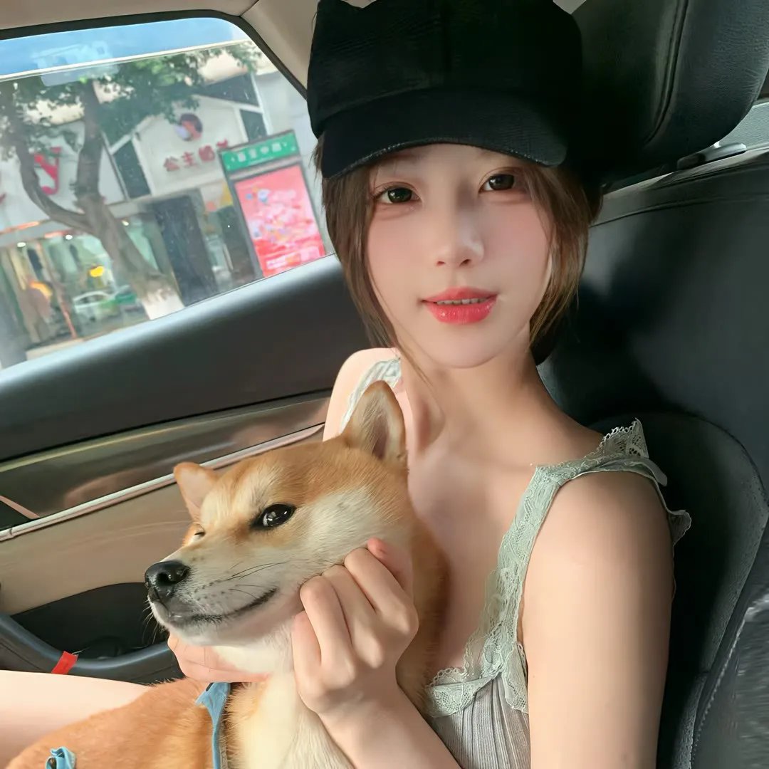 照片中的女孩